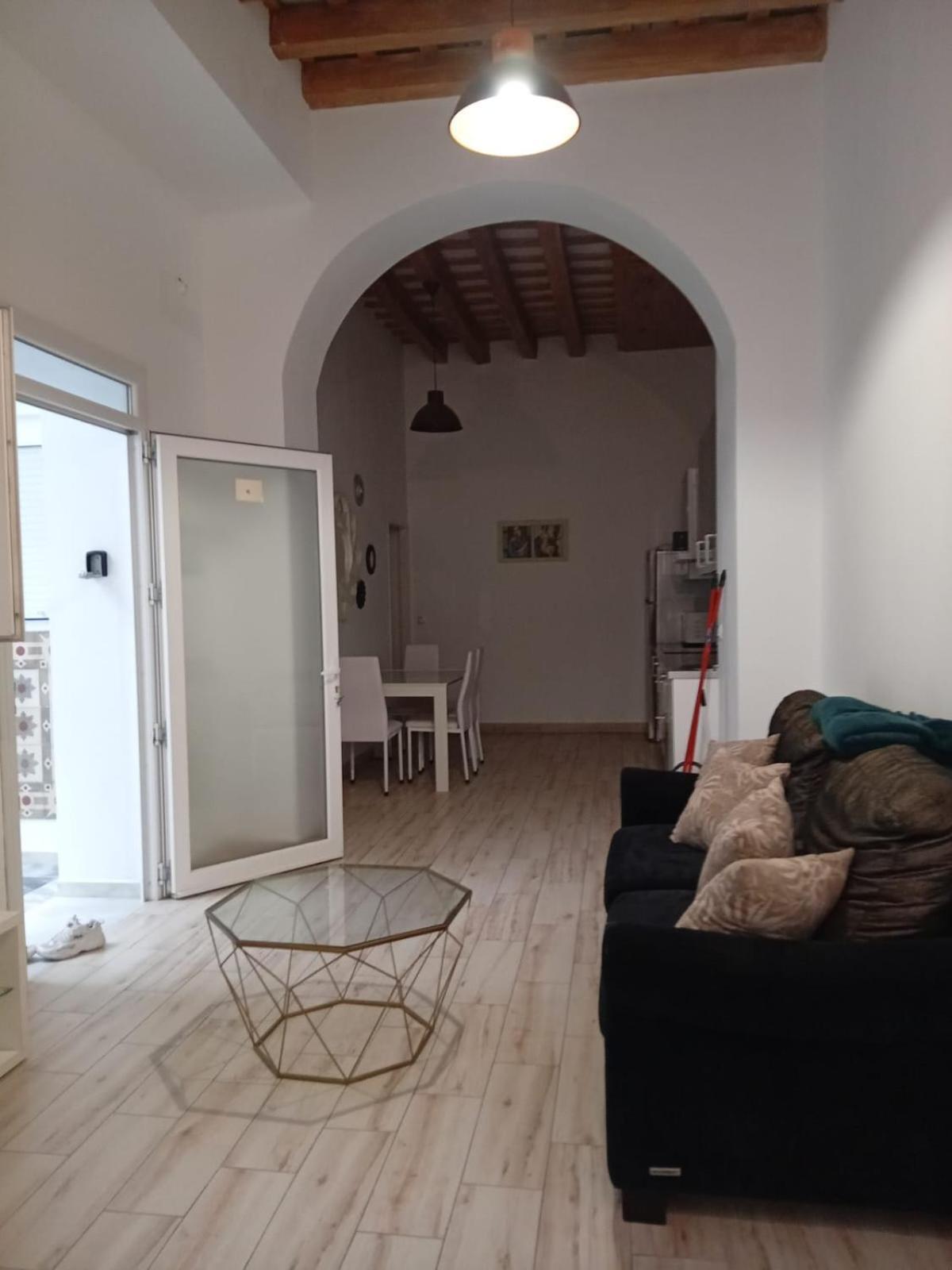 Apartamento Veedor 19 Dias Y Muchas Noches 加的斯 外观 照片